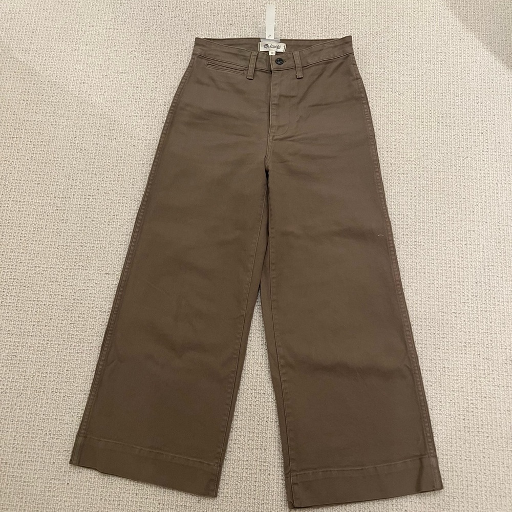 Madewell wide leg cropped khaki color pants.